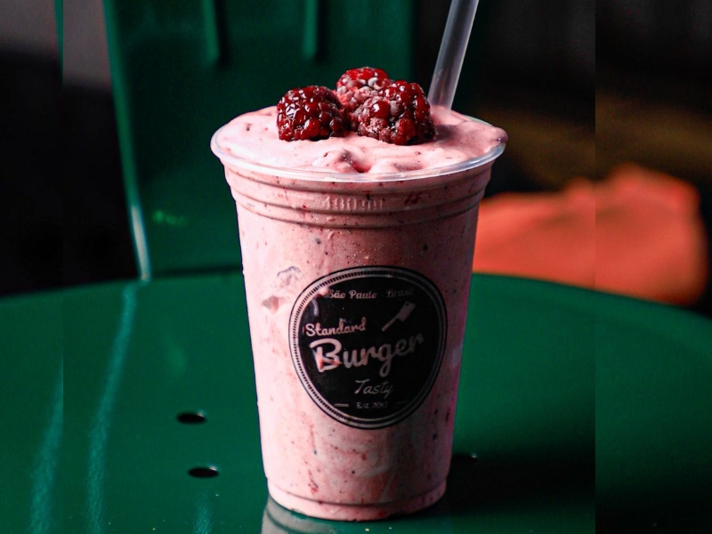 Milkshake de amora com limão siciliano